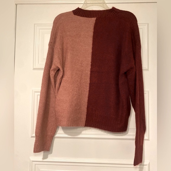 NWT Vigoss x Anthropologie Women’s Colorblock Sweater Red/Pink - Picture 6 of 9